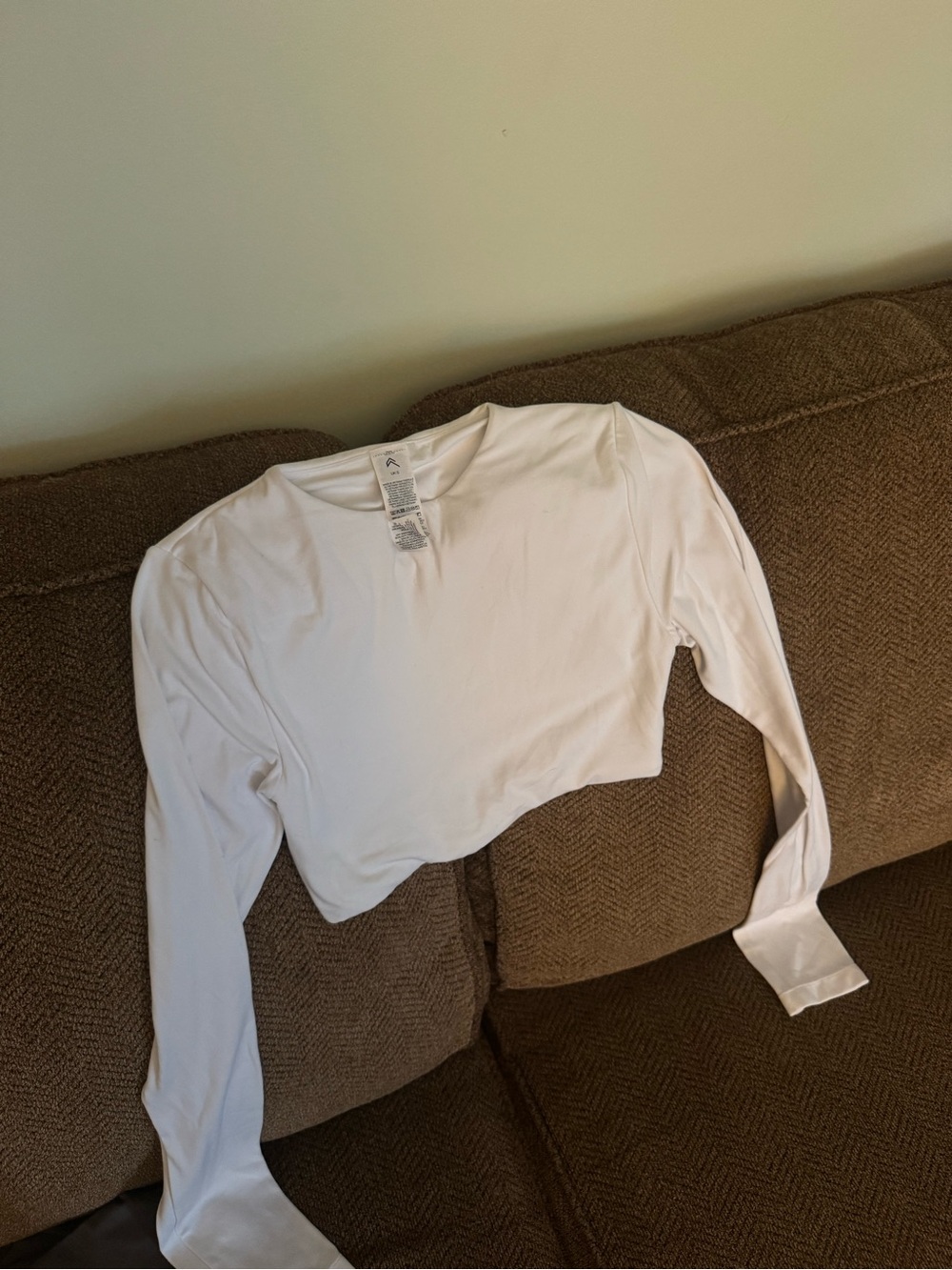 Oner Active White Long-Sleeve Cropped Athletic Top - Picture 2 of 2